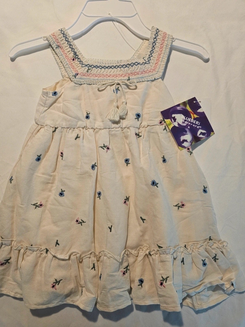 ​NWT Blueberi Boulevard Cream Floral Embroidered Smocked Dress 24M